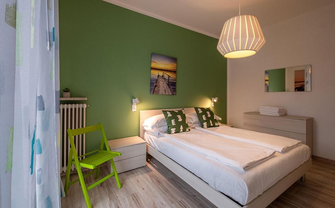 Lake View With Aircon - 5 Minutes From The Beach! Brenzone sul Garda Exterior photo